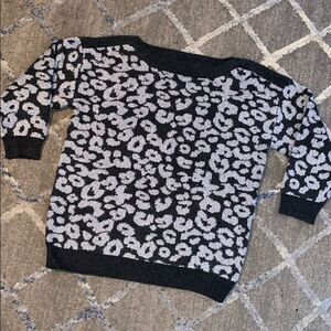August silk cheetah print sweater ~ M